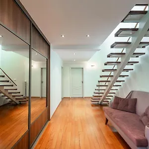 Almandine Apartmanhotel Prága